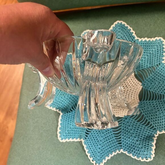 Lead Crystal Glass Bowl with Legs - Picture 5 of 6
